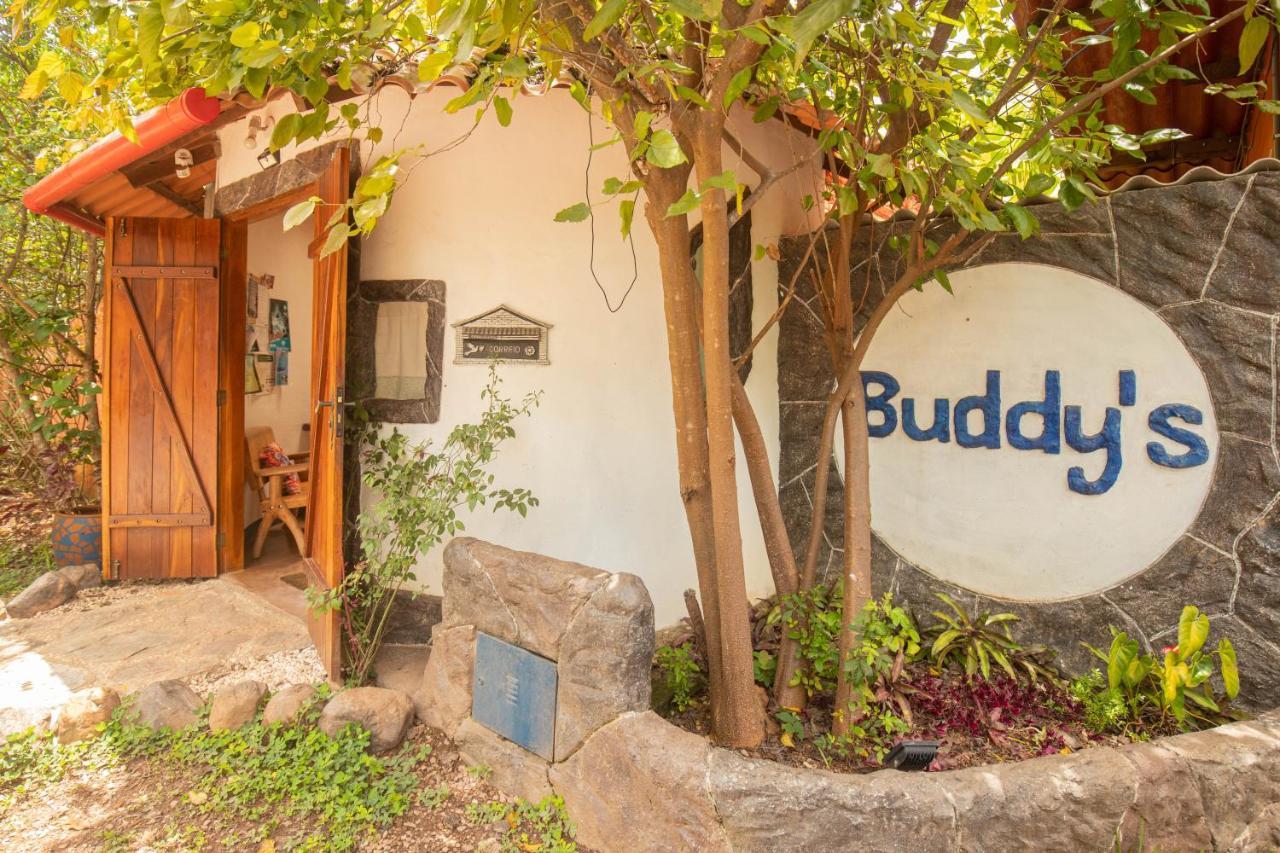 Buddy'S Hostel & Pousada Alto Paraiso Алту-Параизу-ди-Гояс Экстерьер фото