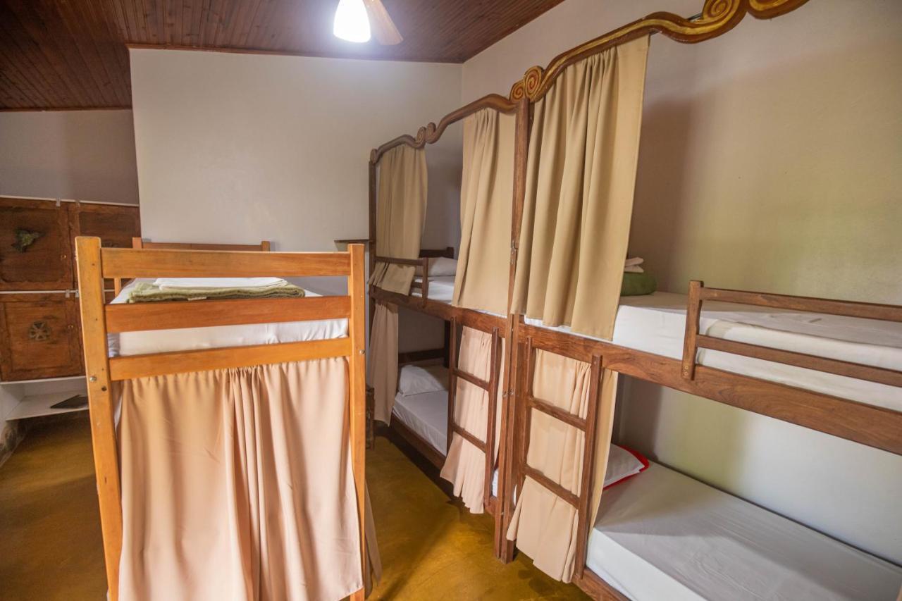 Buddy'S Hostel & Pousada Alto Paraiso Алту-Параизу-ди-Гояс Экстерьер фото