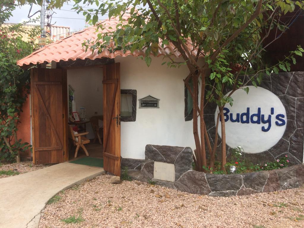 Buddy'S Hostel & Pousada Alto Paraiso Алту-Параизу-ди-Гояс Экстерьер фото